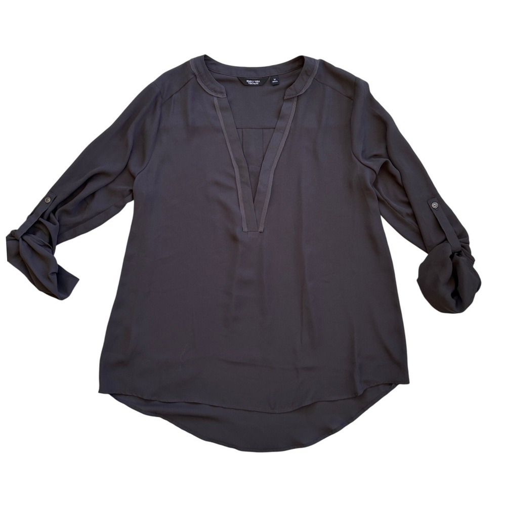 Simply Vera Vera Wang Blouse Women M Gray Excellent Roll Tab Sleeve Split Neck